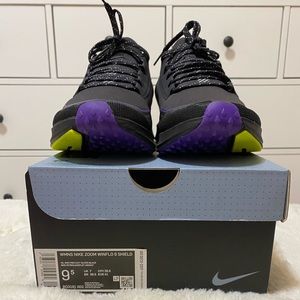Womens brand new Nike Zoom Winflo 6 Shield